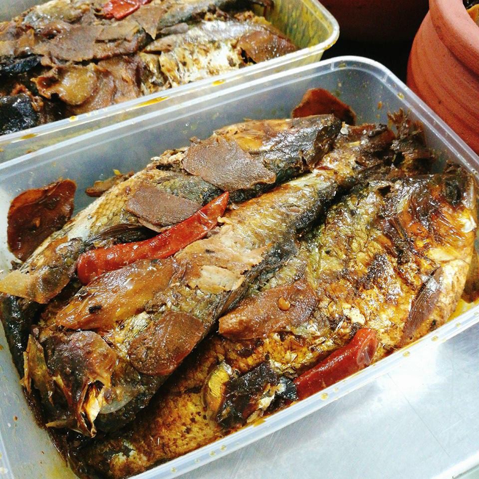 cá mòi kho tại Sài Gòn