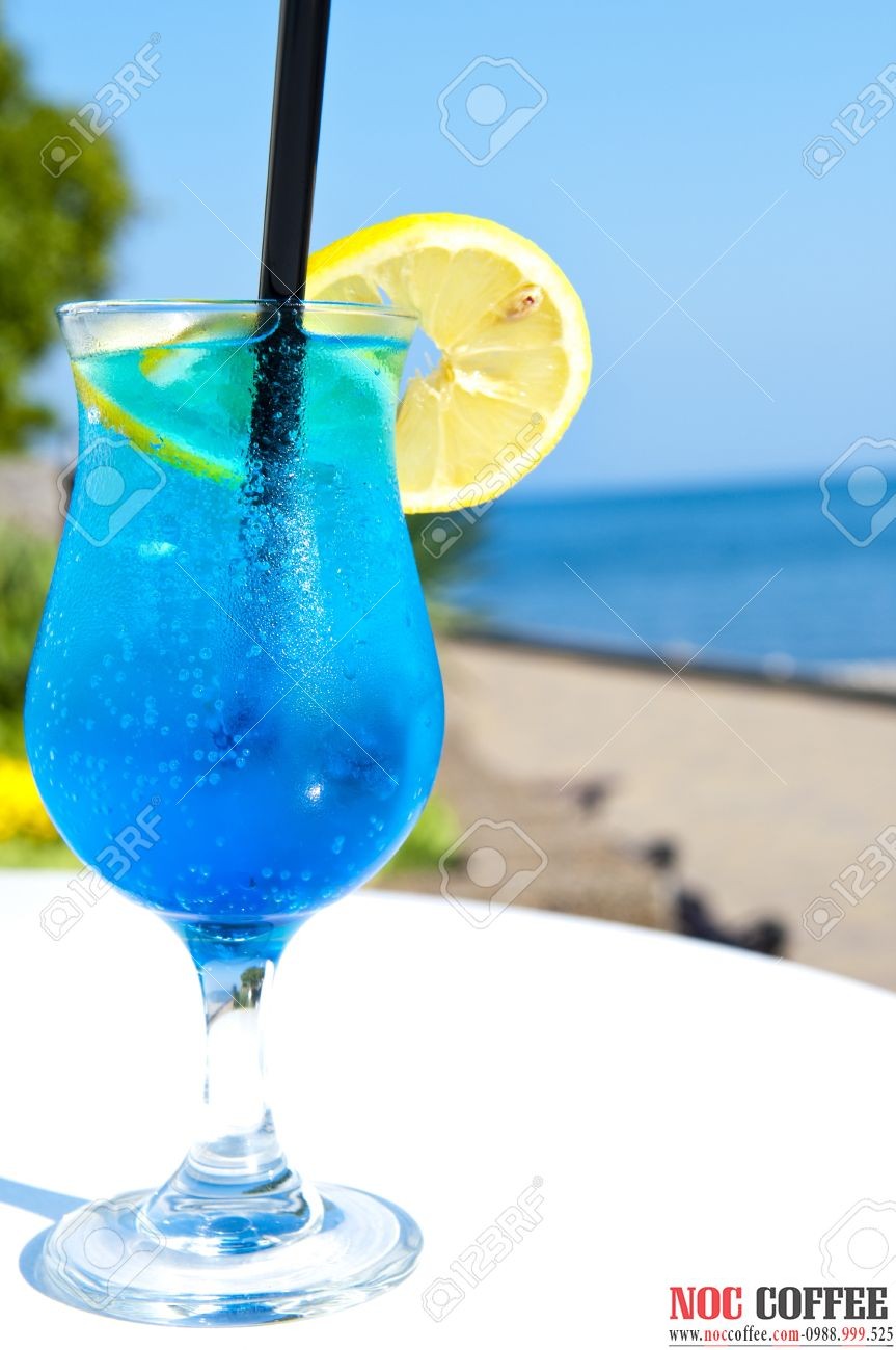 Hướng dẫn pha chế Cocktail Blue Curacao