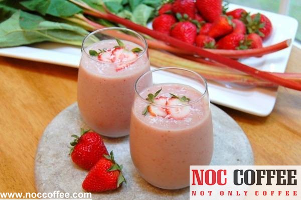 hướng dẫn pha smoothies dâu tây