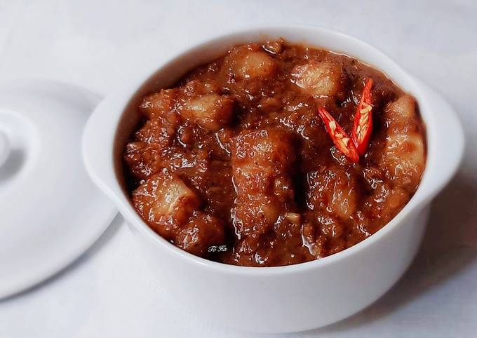 mắm ruốc Huế xào thịt