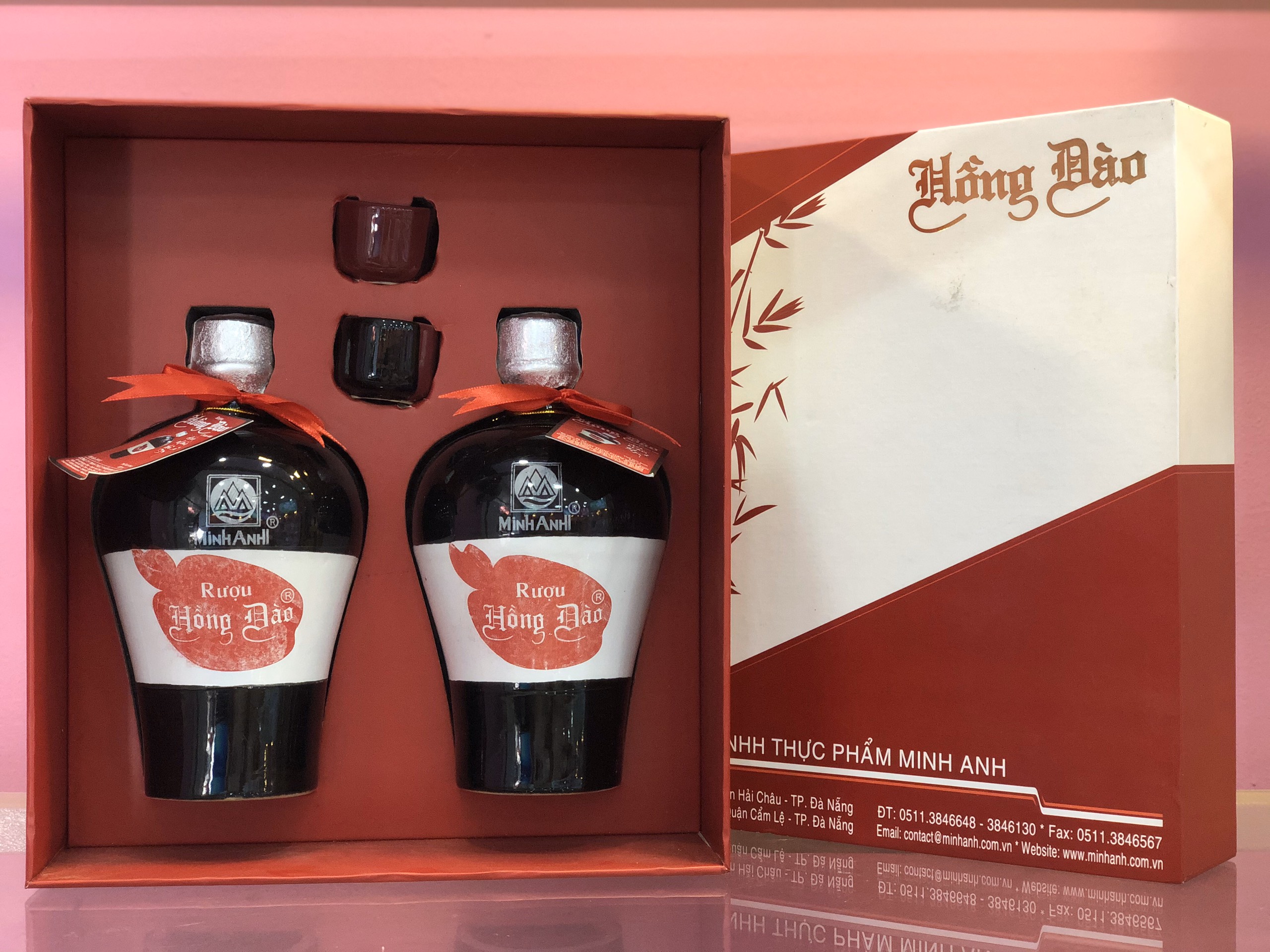 Rượu hồng đào bình 600ml 3