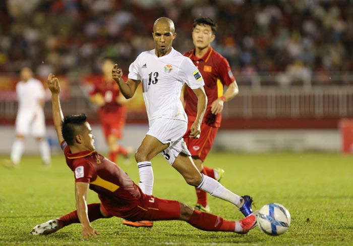 images1927453 20170613220523 viet nam red jordan jpg