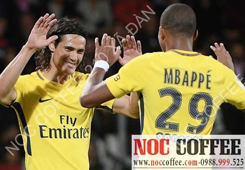 mabappe va cavani se cham tran nhau tai tu ket world cup 2018