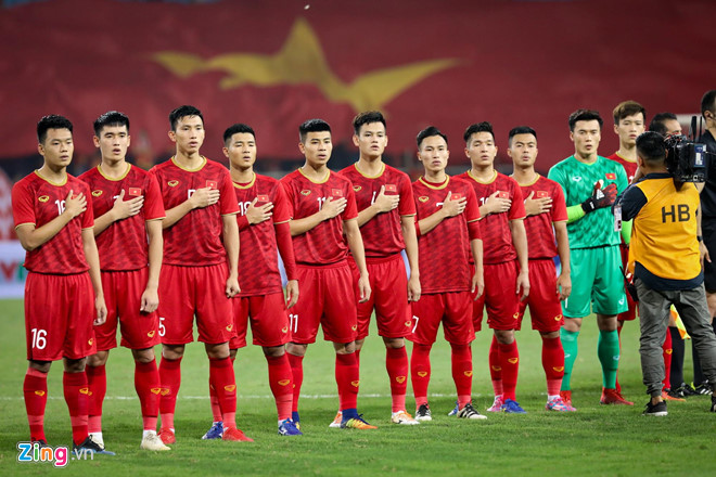 người dân Việt Nam đang rất hy vọng vào đội tuyển bóng đá Nam có thể dành được chiếc huy chương vàng